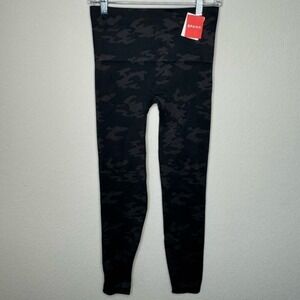 NWT Spanx Women's Look at Me‎ Now Leggings in Black Camo- Sz L (10-12)